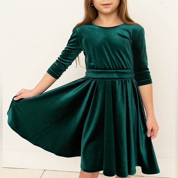 ❗️NEW❗️Navy Blue Velvet A Line Midi Girls Dress - Picture 5 of 11